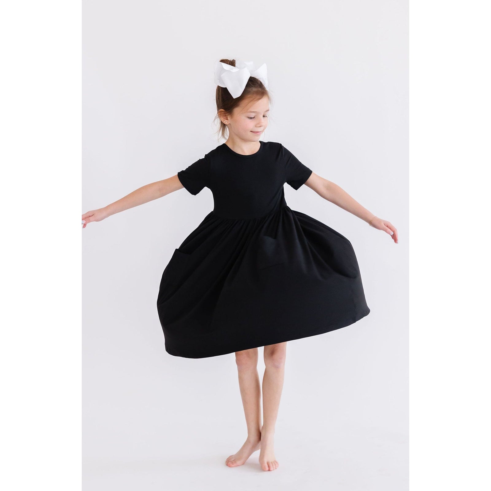 Black S/S Pocket Twirl Dress