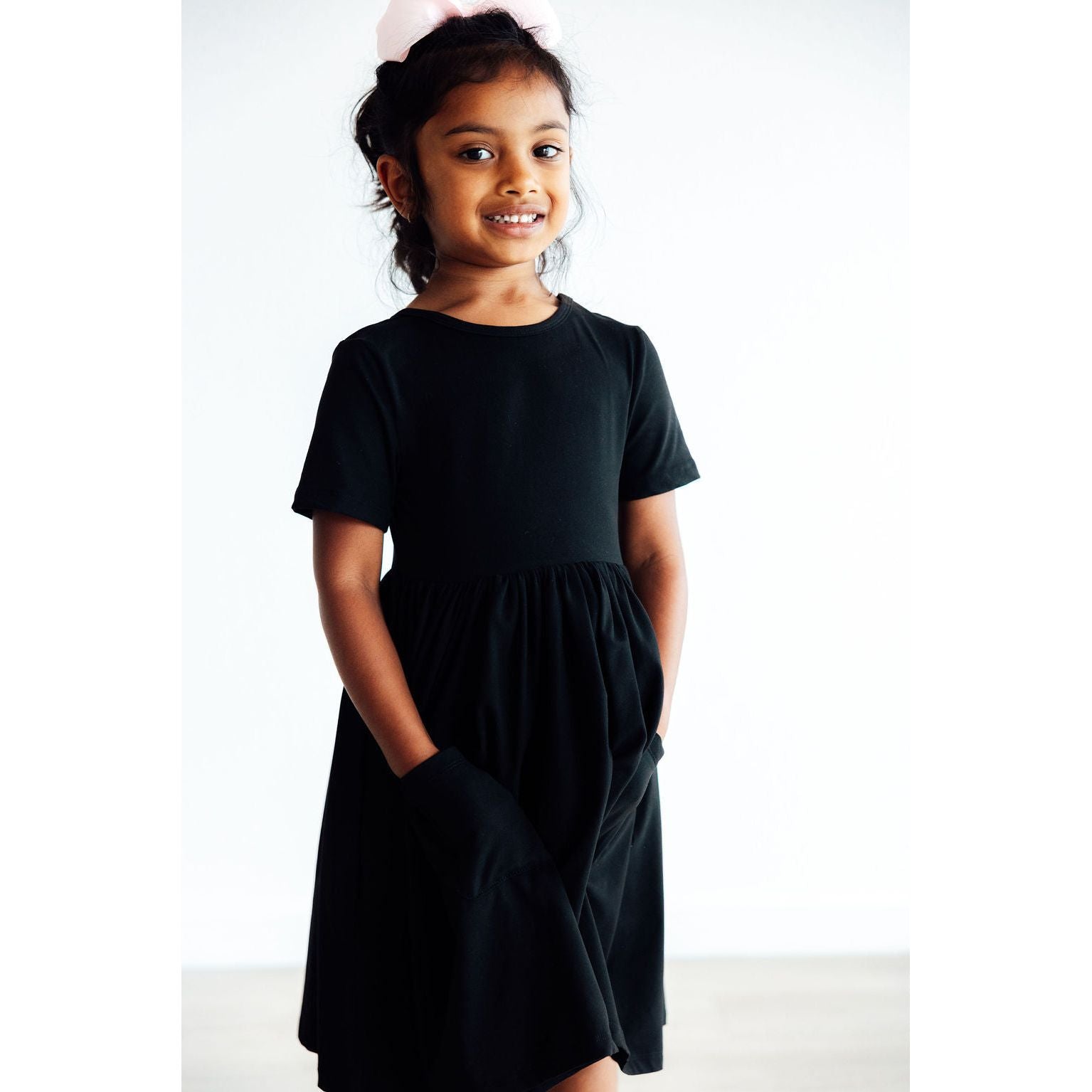 Black S/S Pocket Twirl Dress