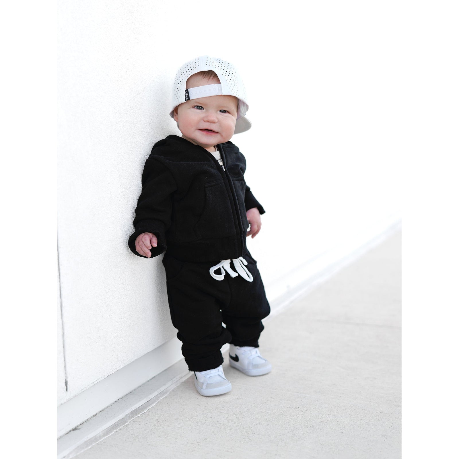 Classic Zip Hoodie - Black