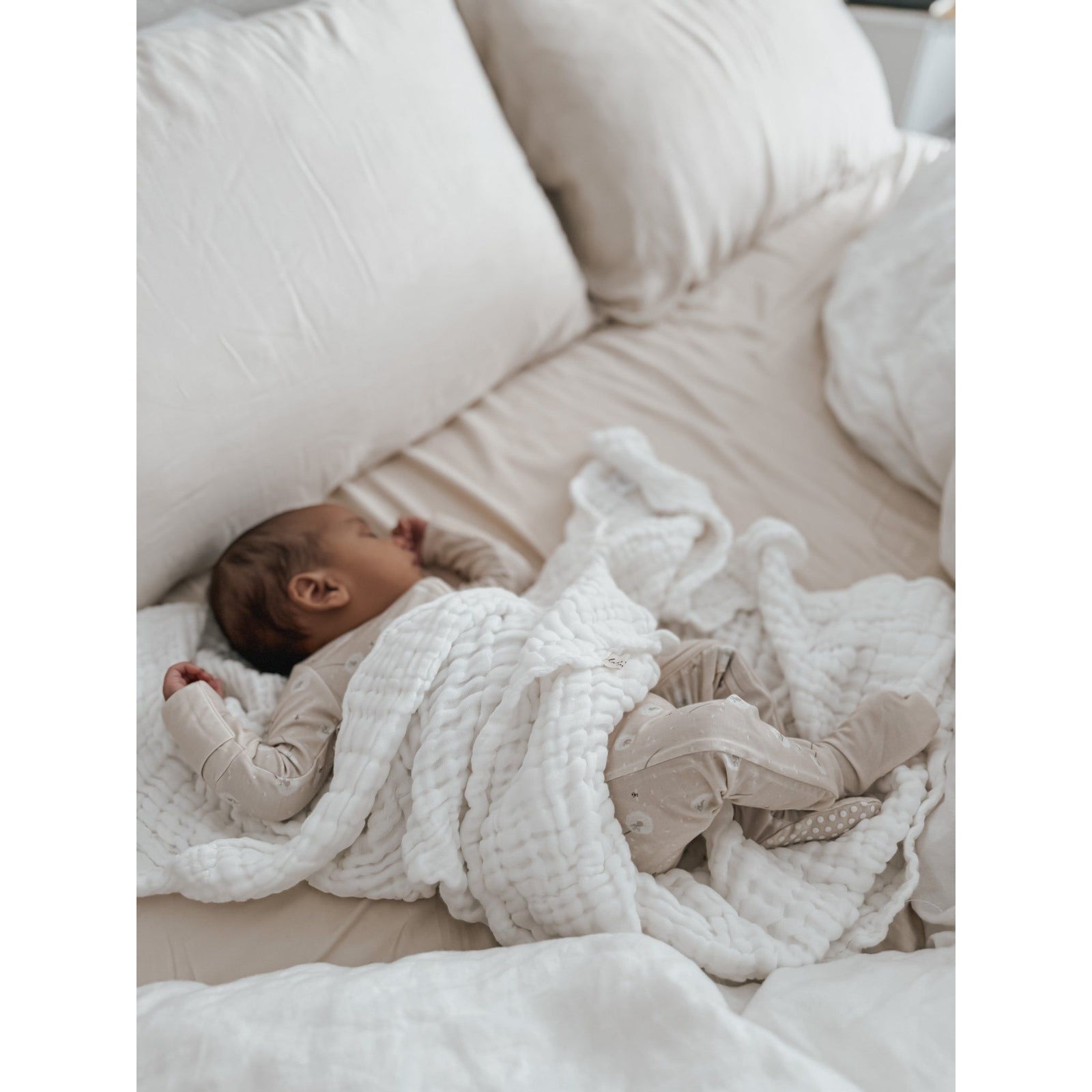 Luna + Luca Cotton Gauze Baby Blanket - White
