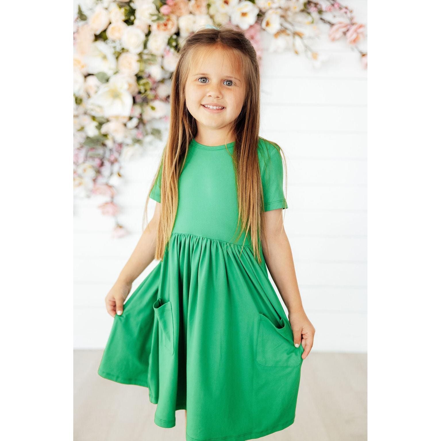 Kelly Green S/S Pocket Twirl Dress