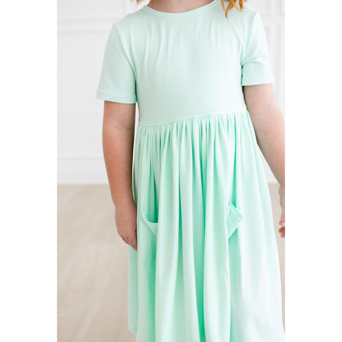Pastel Green S/S Pocket Twirl Dress