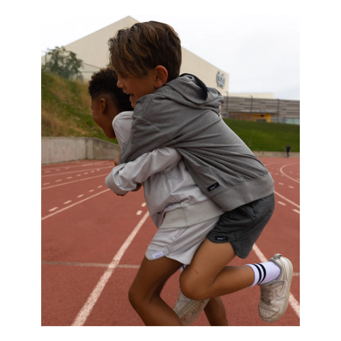 shaker shorts || light heather grey
