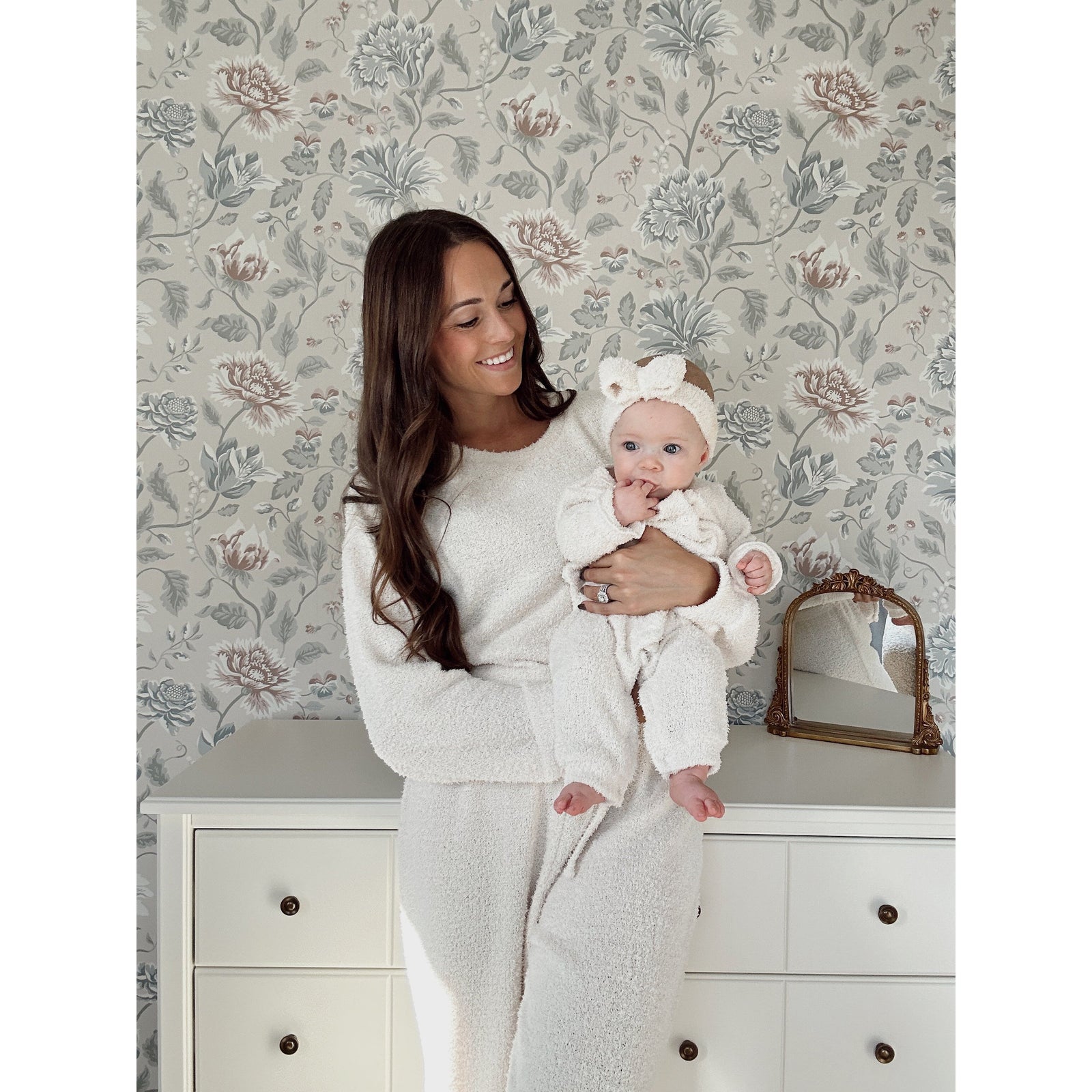 Luna + Luca Cozy Teddy Mama Set