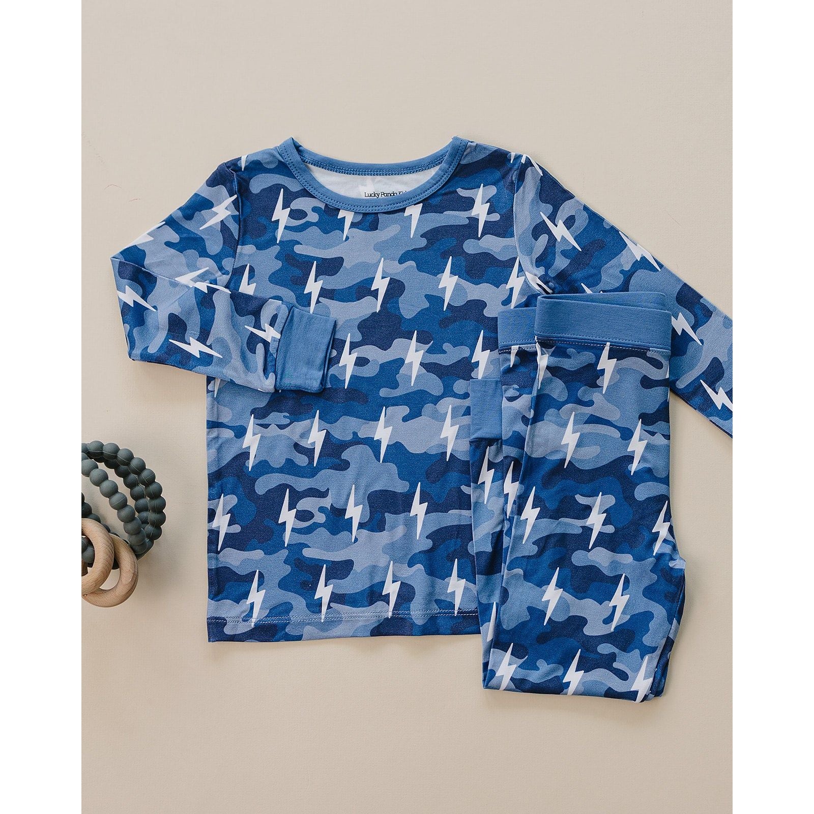 Bamboo Two Piece Set | Blue Camo Bolts