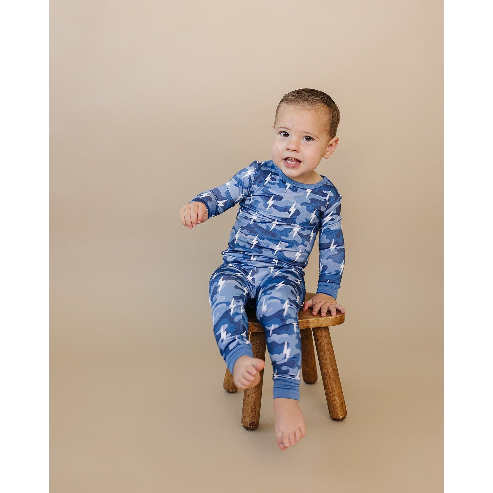 Bamboo Two Piece Set | Blue Camo Bolts