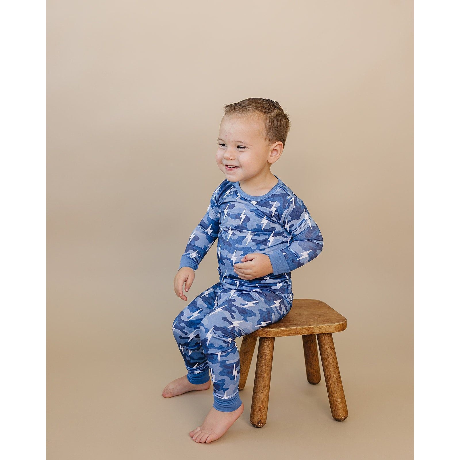 Bamboo Two Piece Set | Blue Camo Bolts