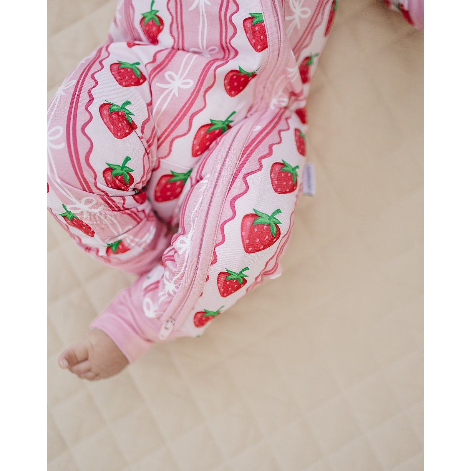 Bamboo Zip Romper | Strawberry