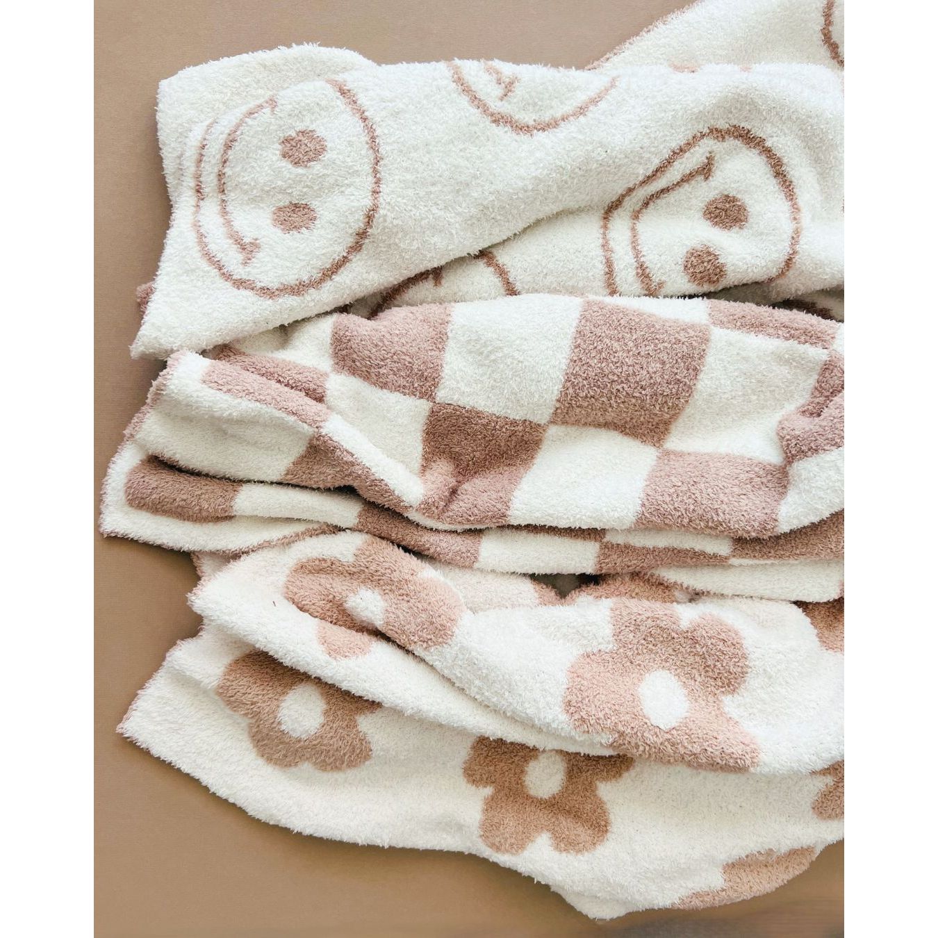 Checkered Plush Blanket | Latte