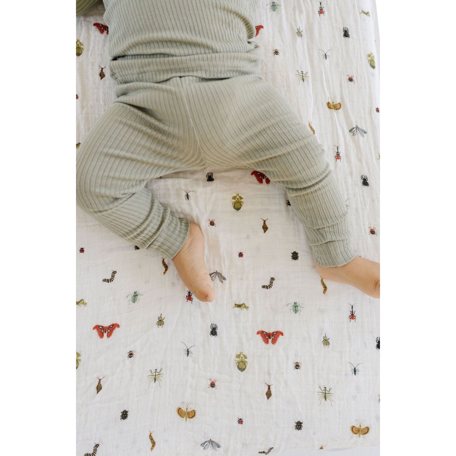 Cutie Crawlies Crib Sheet