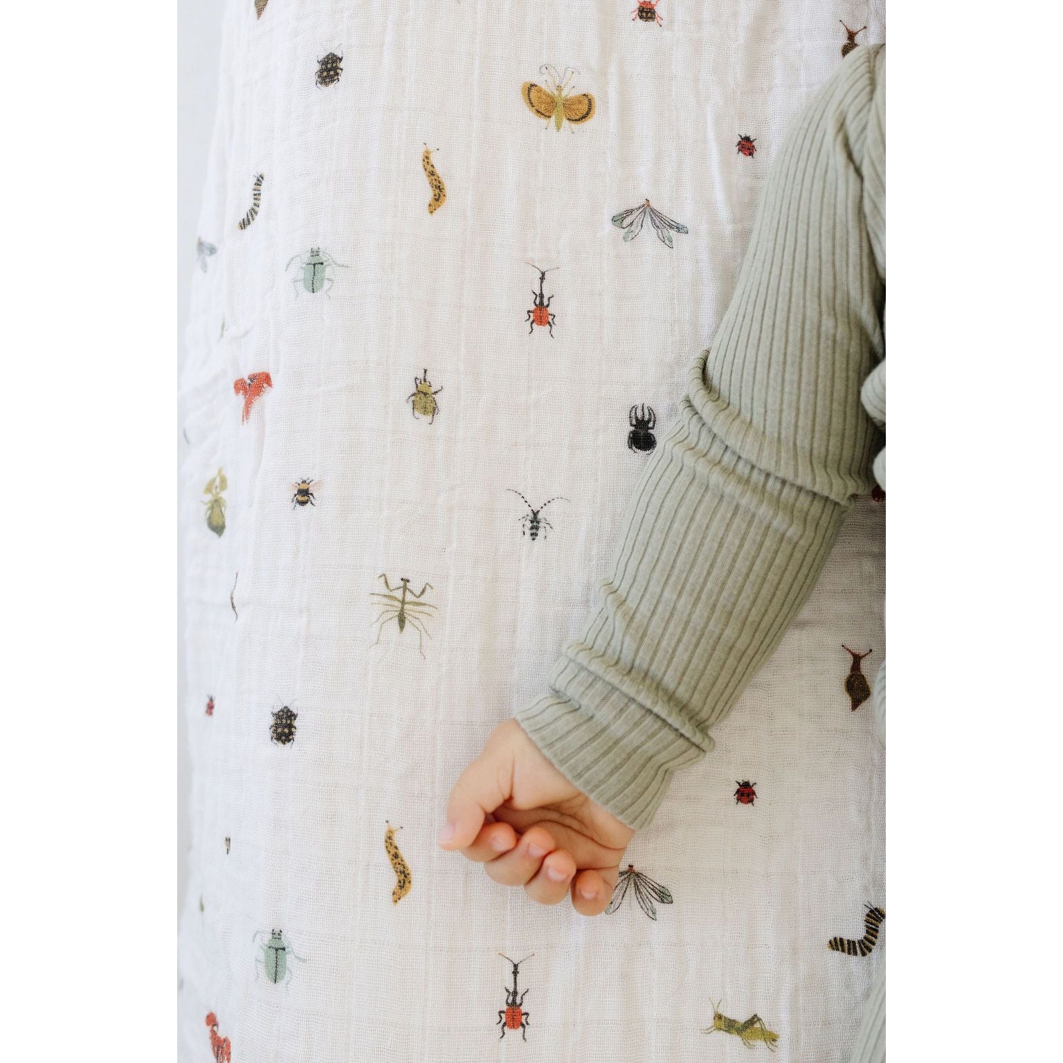 Cutie Crawlies Crib Sheet