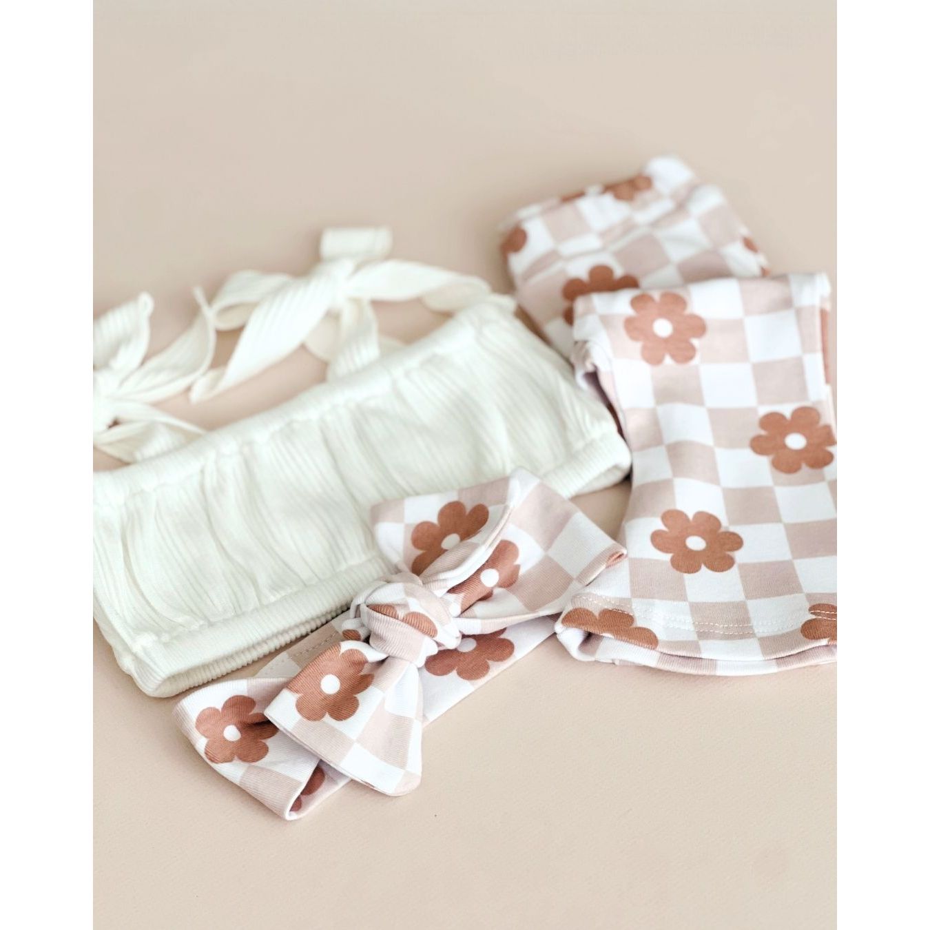 Flare Set | Latte Daisy