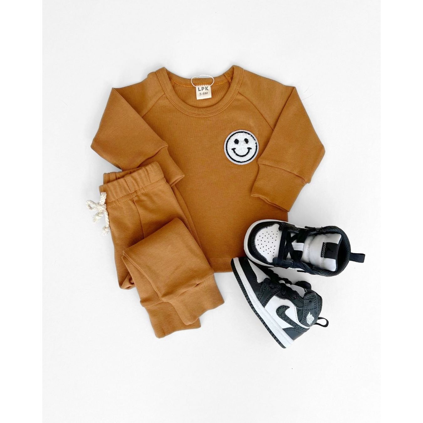 Lounge Set | Smiley Brown