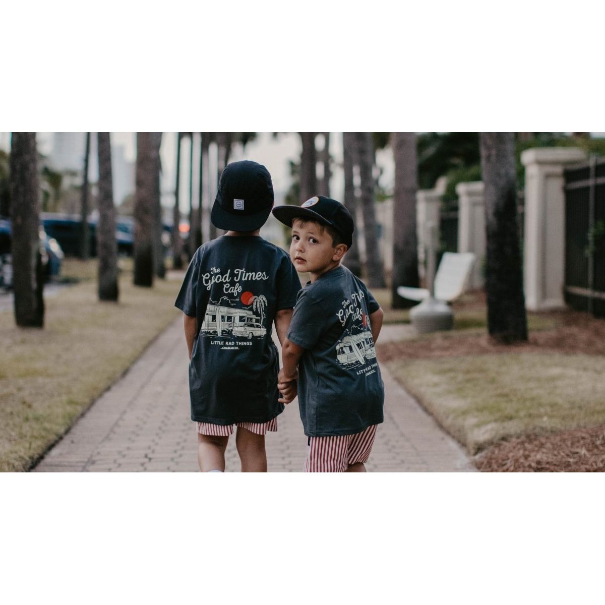 THE GOOD TIMES CAFE TEE - COAL