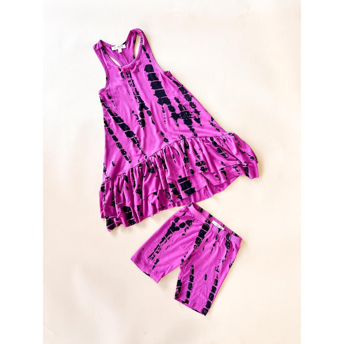 biker short in magenta x-ray