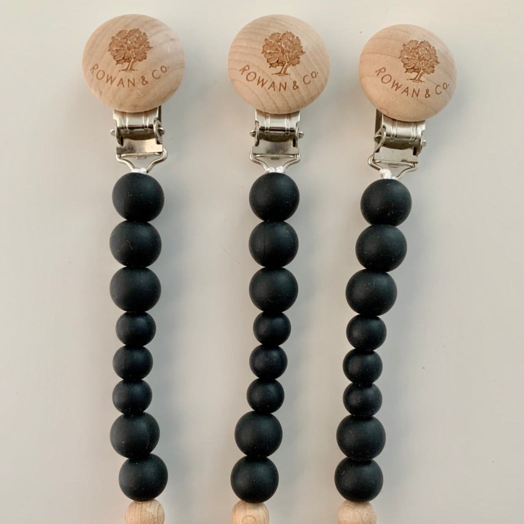 carolyn pacifier clip in black