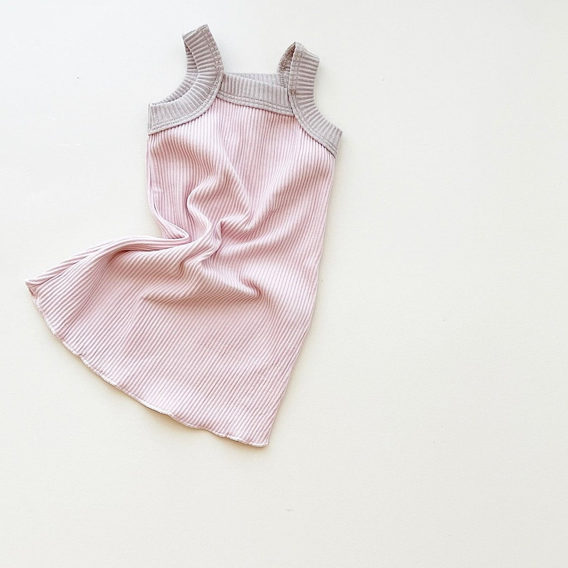 everyday dress in musk/coffee