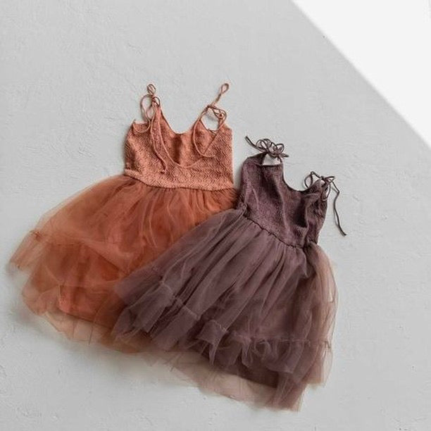 elle dress in terracotta