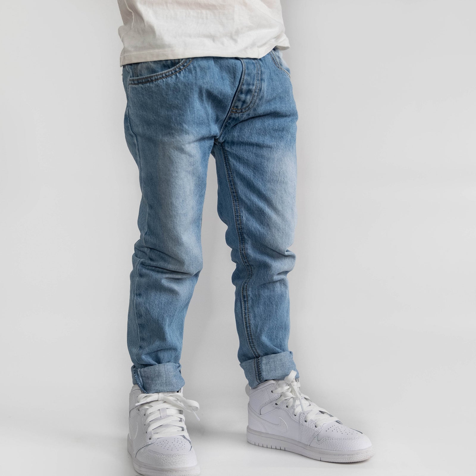 relaxed denim jeans