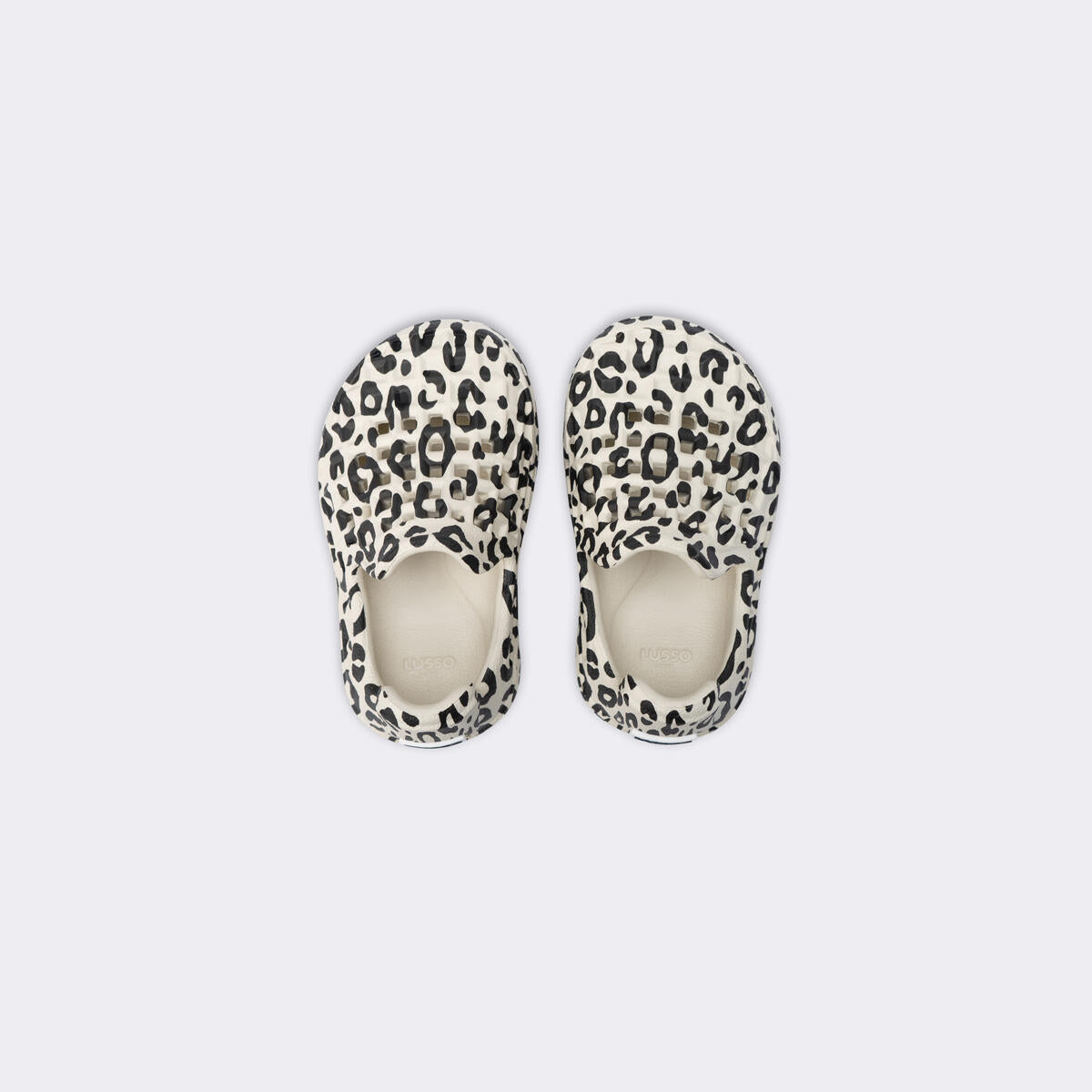 scenario kids slip ons | snow leopard