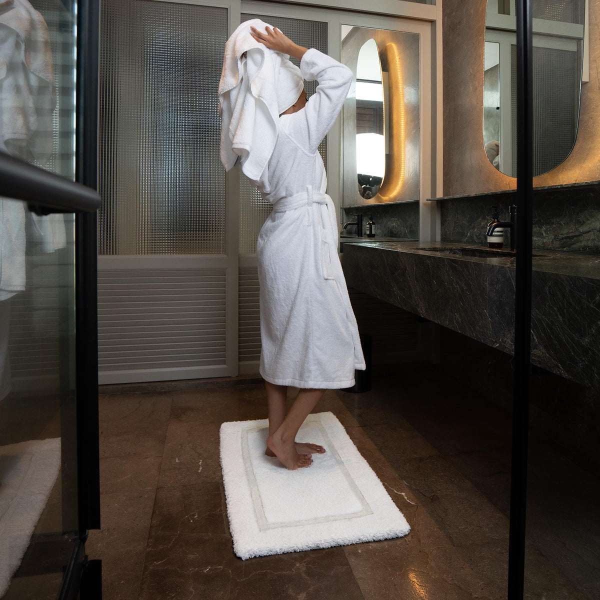 Ultraplush Skid-Resistant Bath Mat