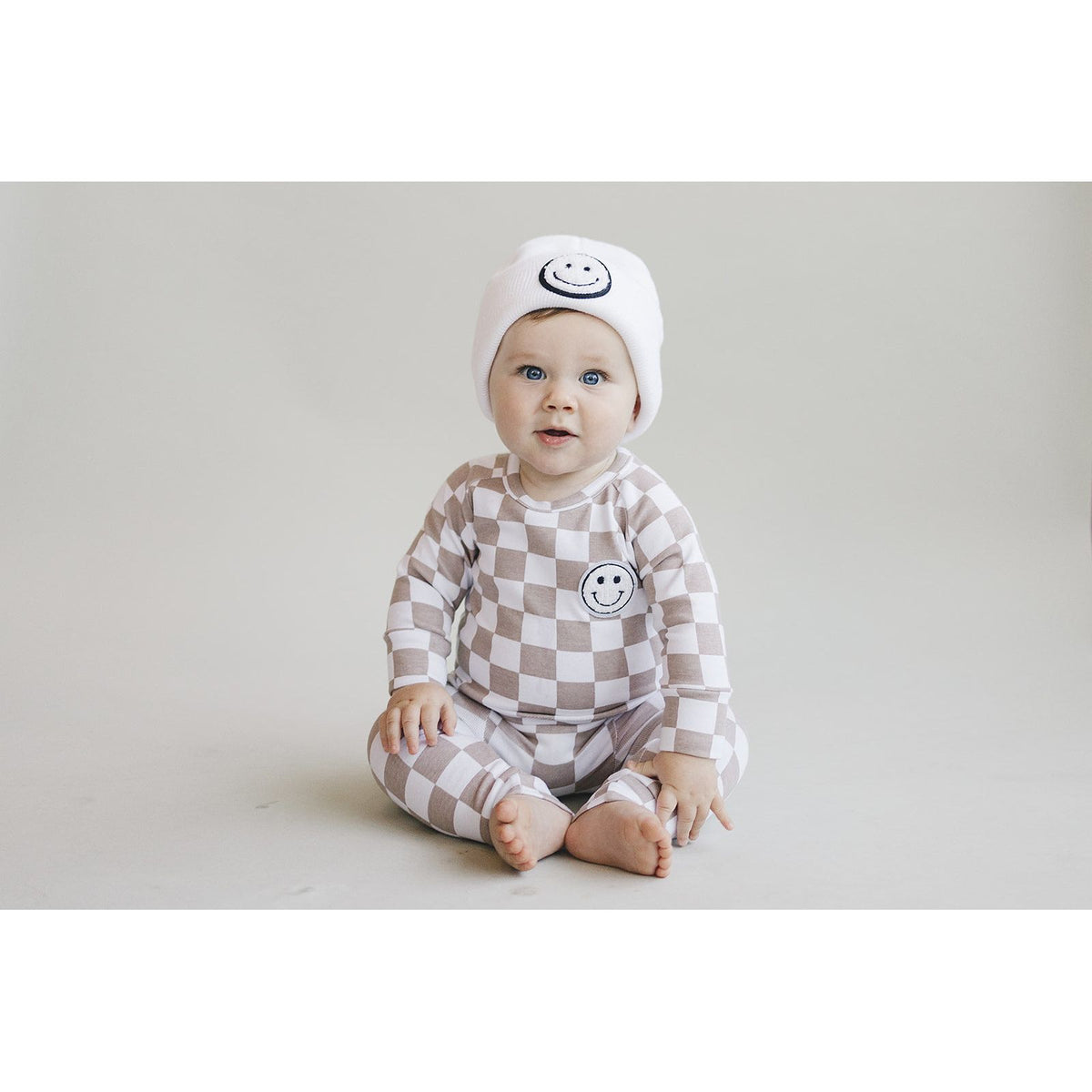 Checkered Smiley Lounge Set | Latte