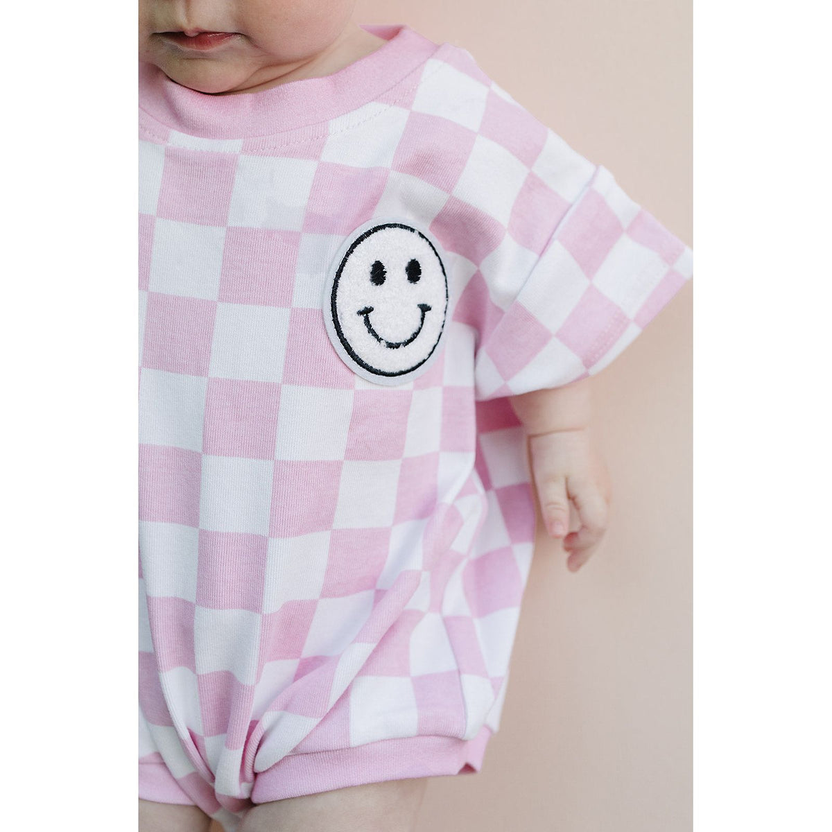 Short Sleeve Bubble Romper | Checkered Smiley Pink