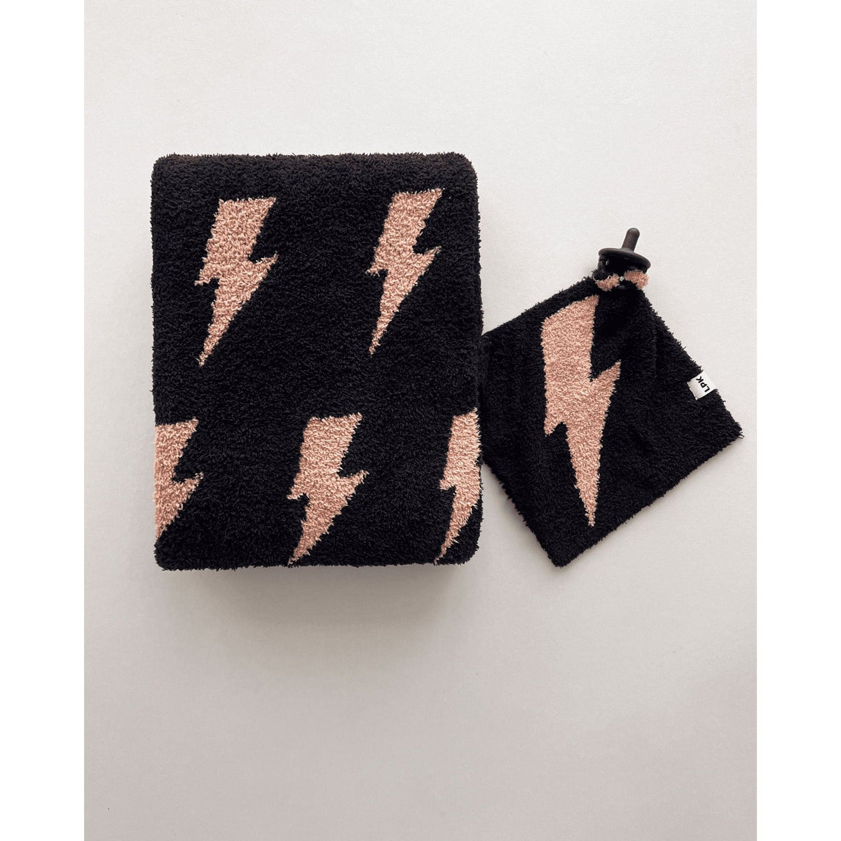 Lightning Bolt Fuzzy Blanket | Mocha