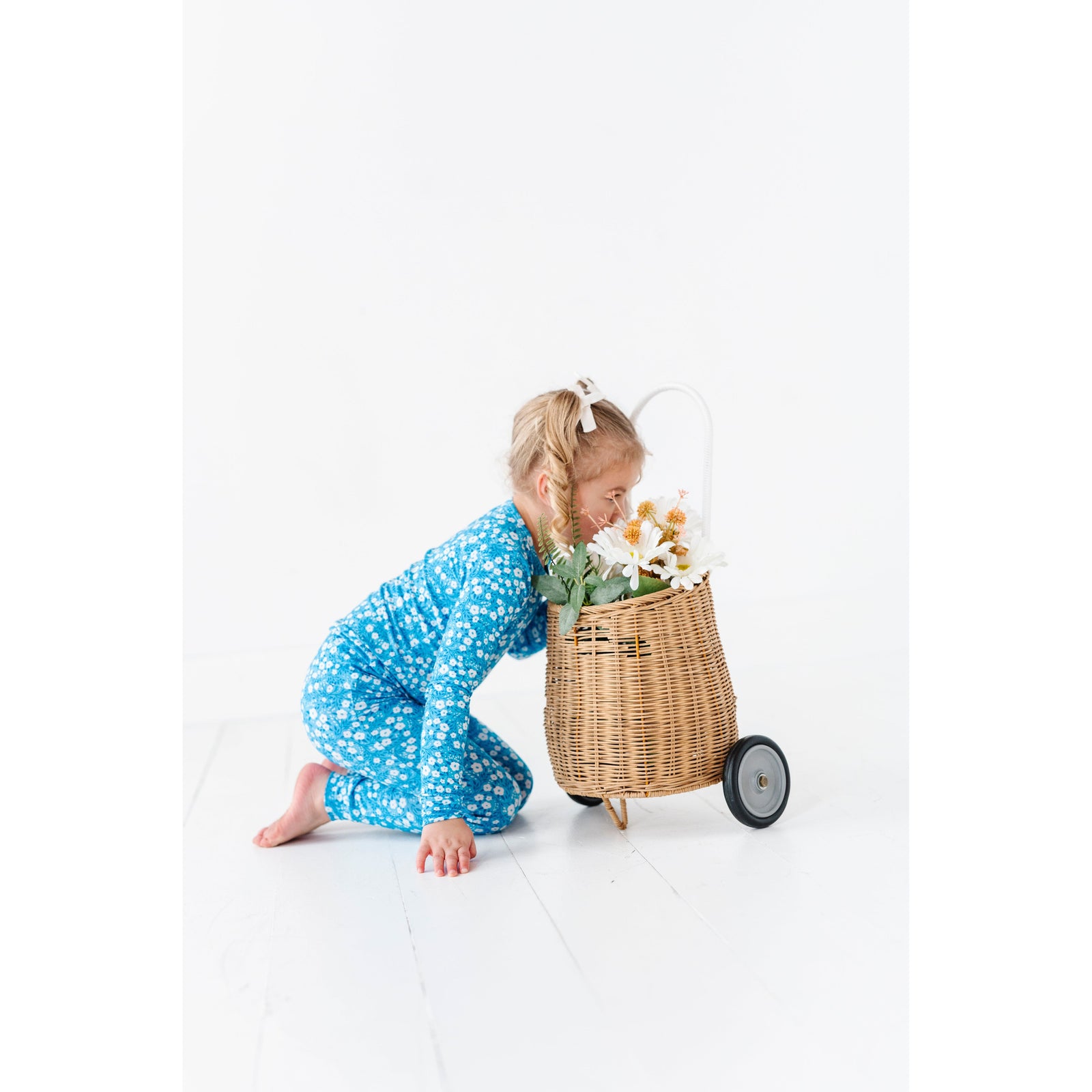 Blue Base Flowers Two Piece Long Set