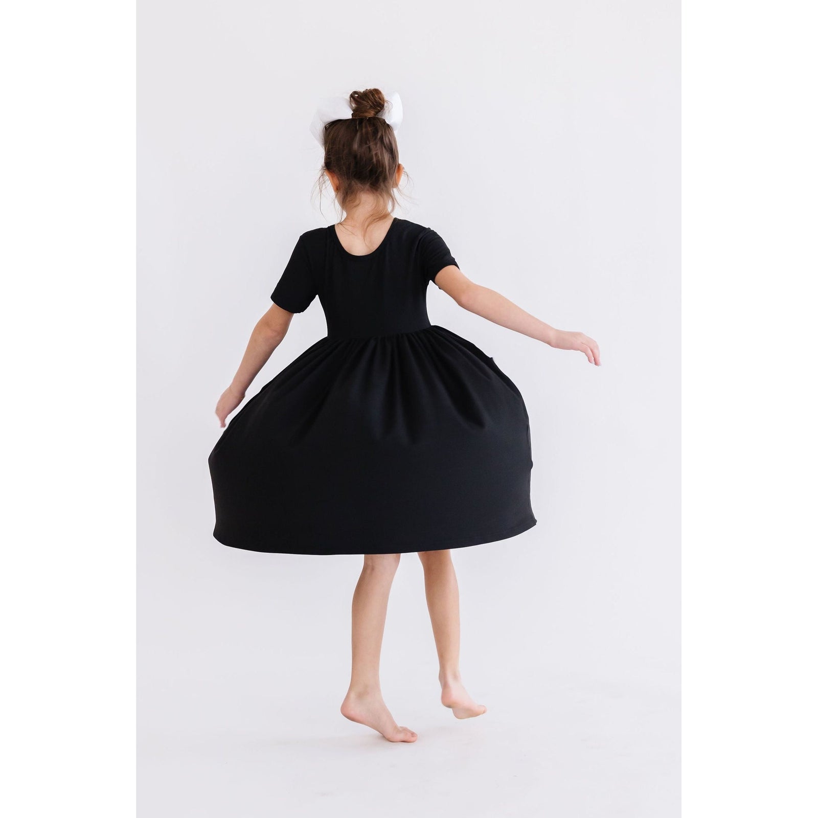 Black S/S Pocket Twirl Dress