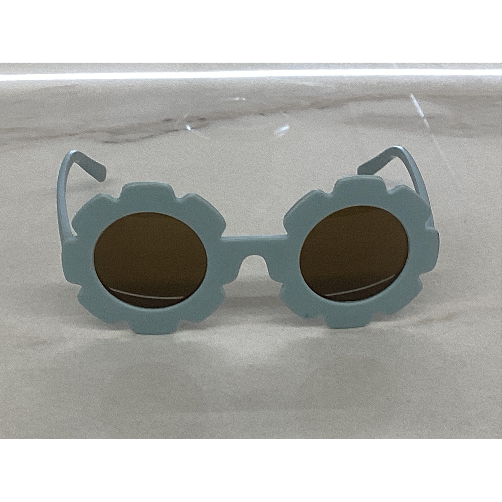 flower petal sunglasses in light blue