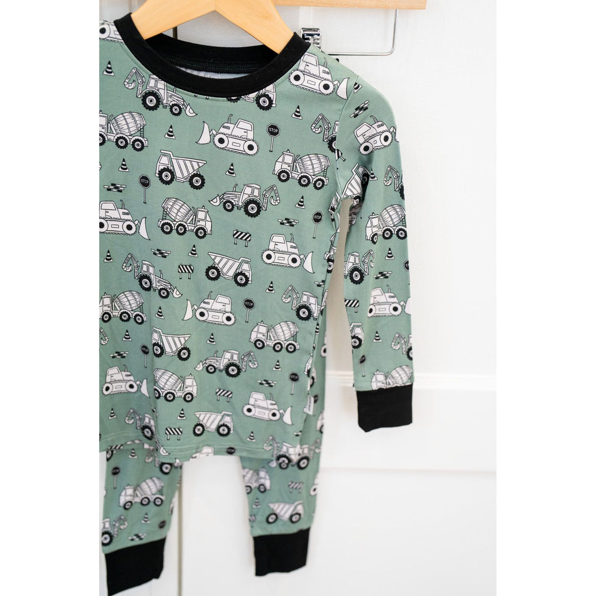 Construction Trucks | Two Piece Set