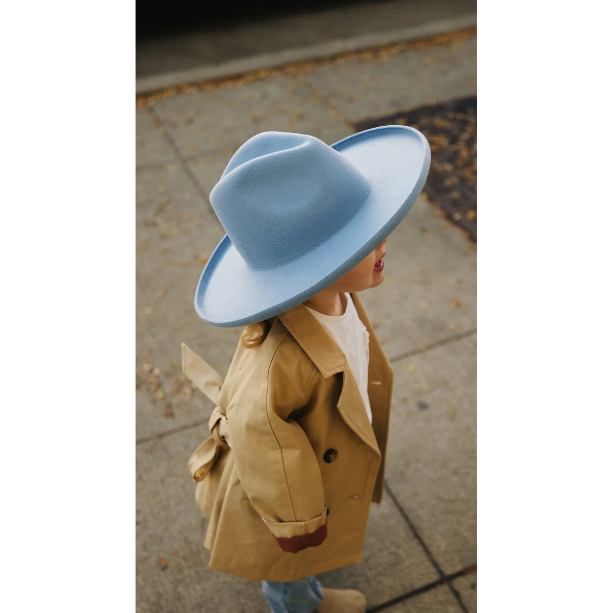 the madeline hat in blue