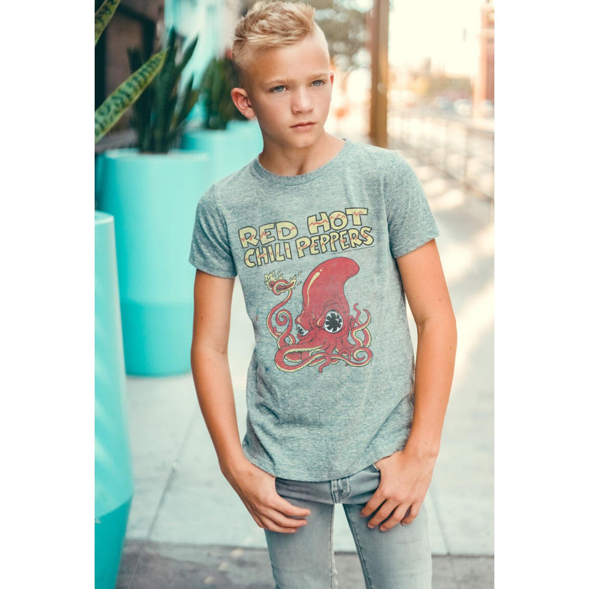 red hot chili peppers short sleeve tee