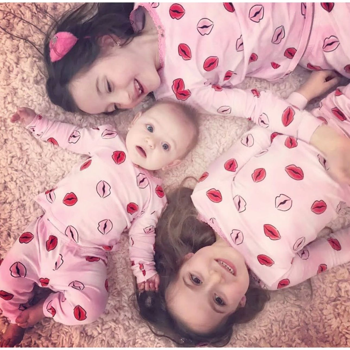 lips long sleeve pajama set