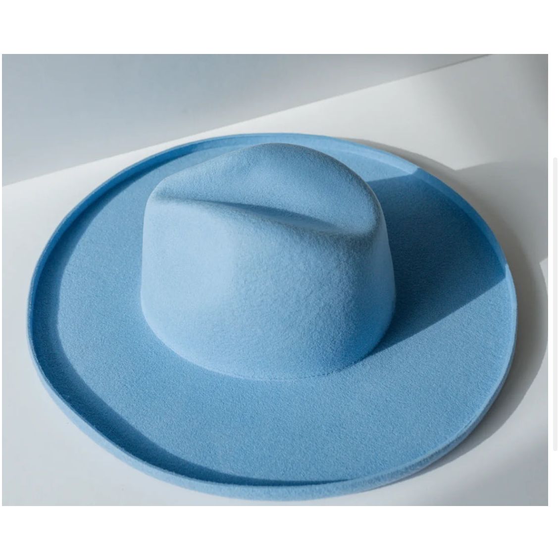 the madeline hat in blue