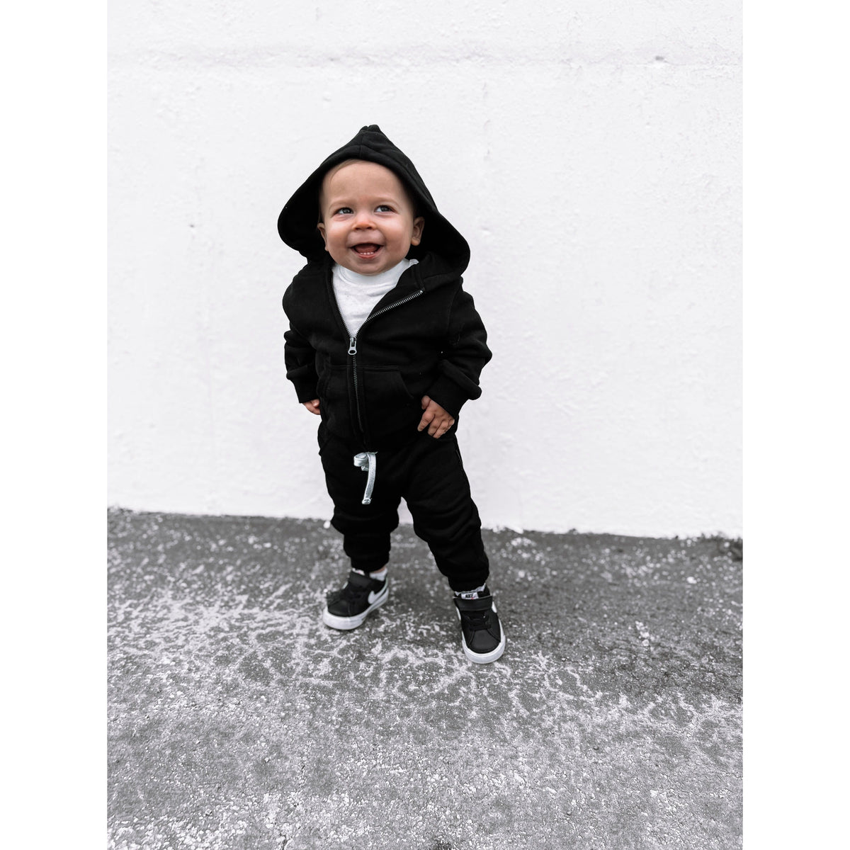 Classic Zip Hoodie - Black