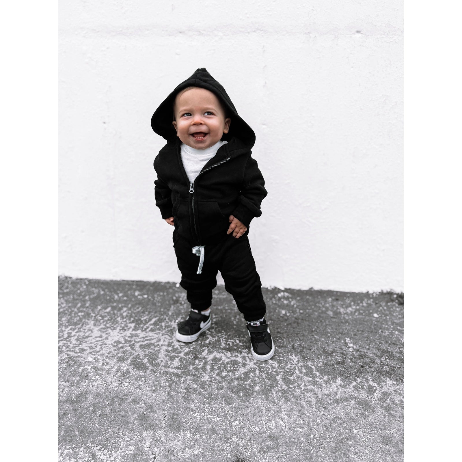 Classic Zip Hoodie - Black