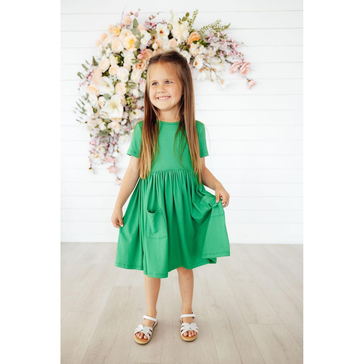 Kelly Green S/S Pocket Twirl Dress