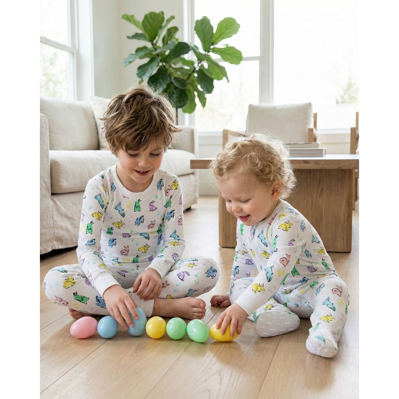 The Organic Long Sleeve Pajama Set [Bunny Hop]
