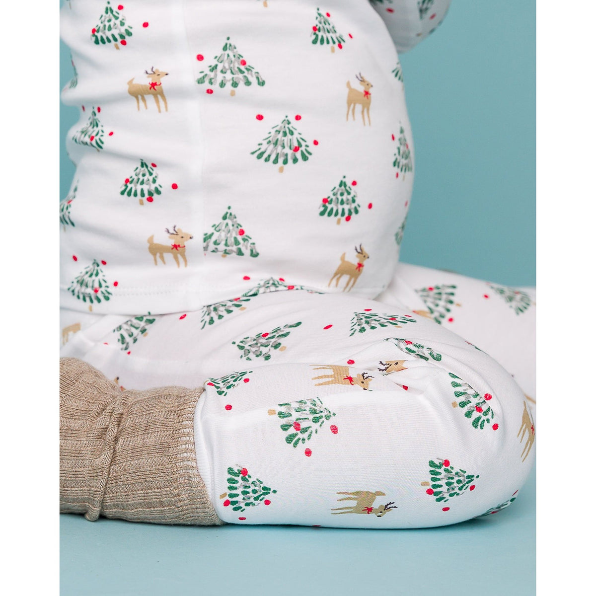 The Organic Long Sleeve Pajama Set [Tinsel Trees]