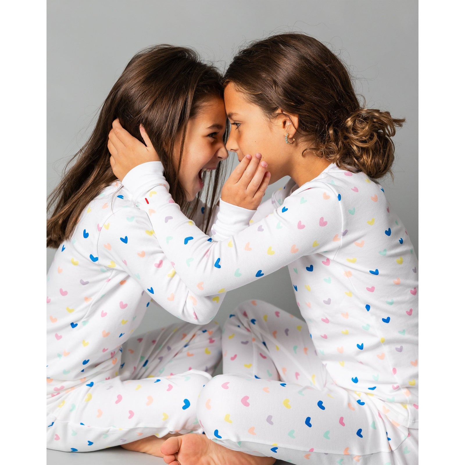 The Organic Long Sleeve Pajama Set [Rainbow Hearts]