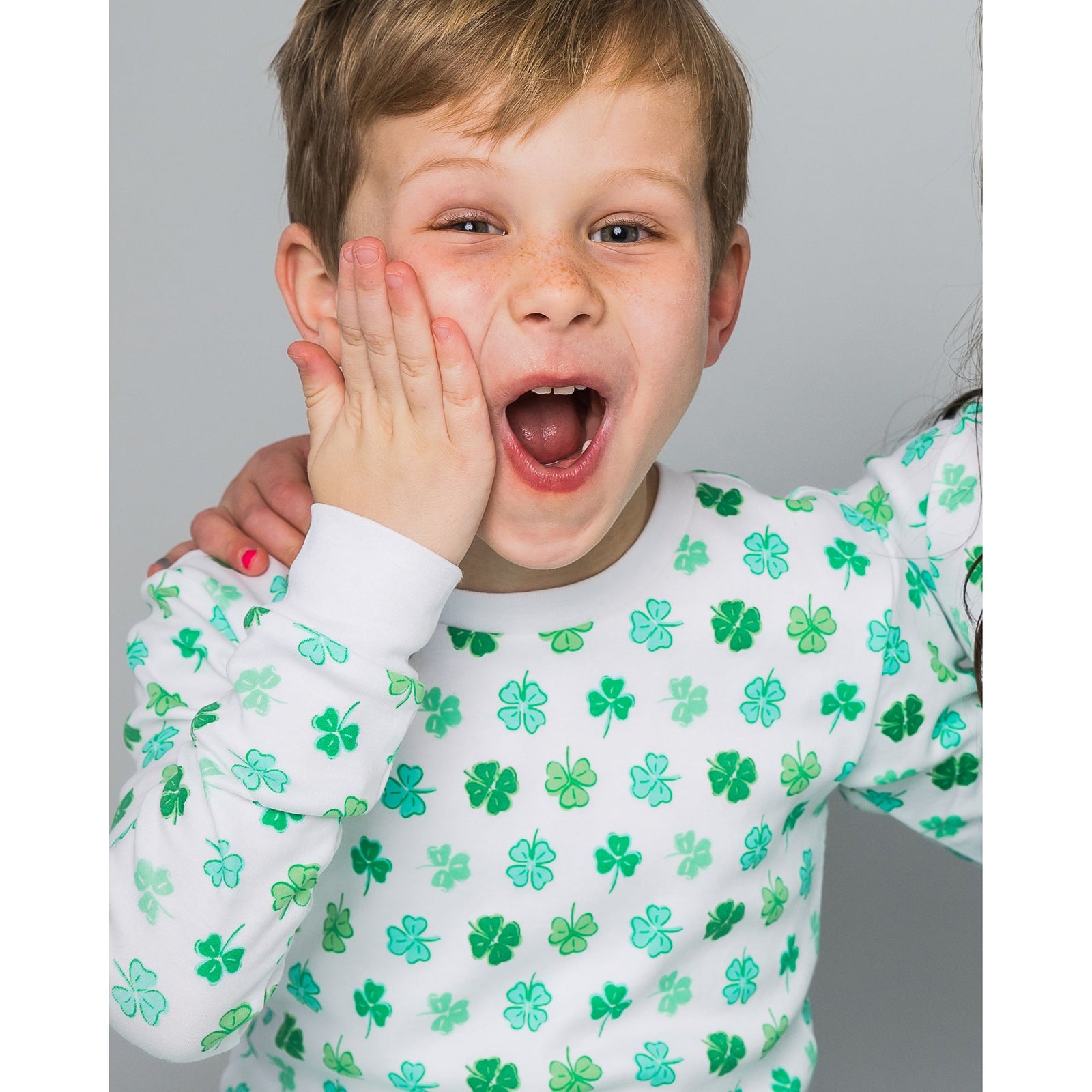 The Organic Long Sleeve Pajama Set [Shamrocks]