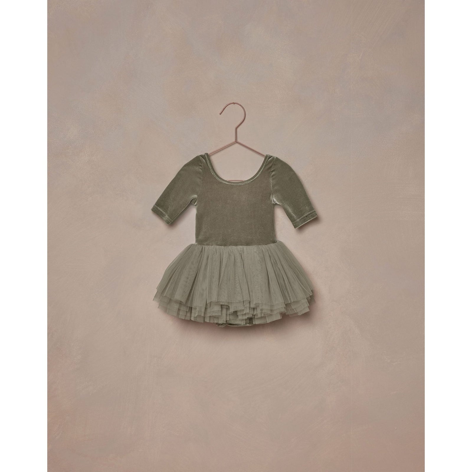 thea tutu || pine