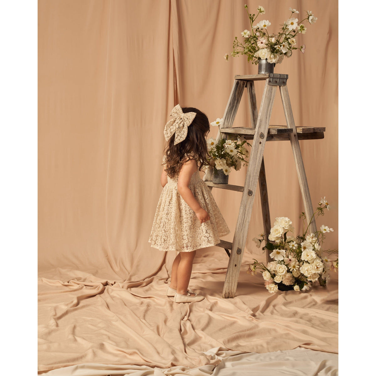 mara dress || champagne daisy