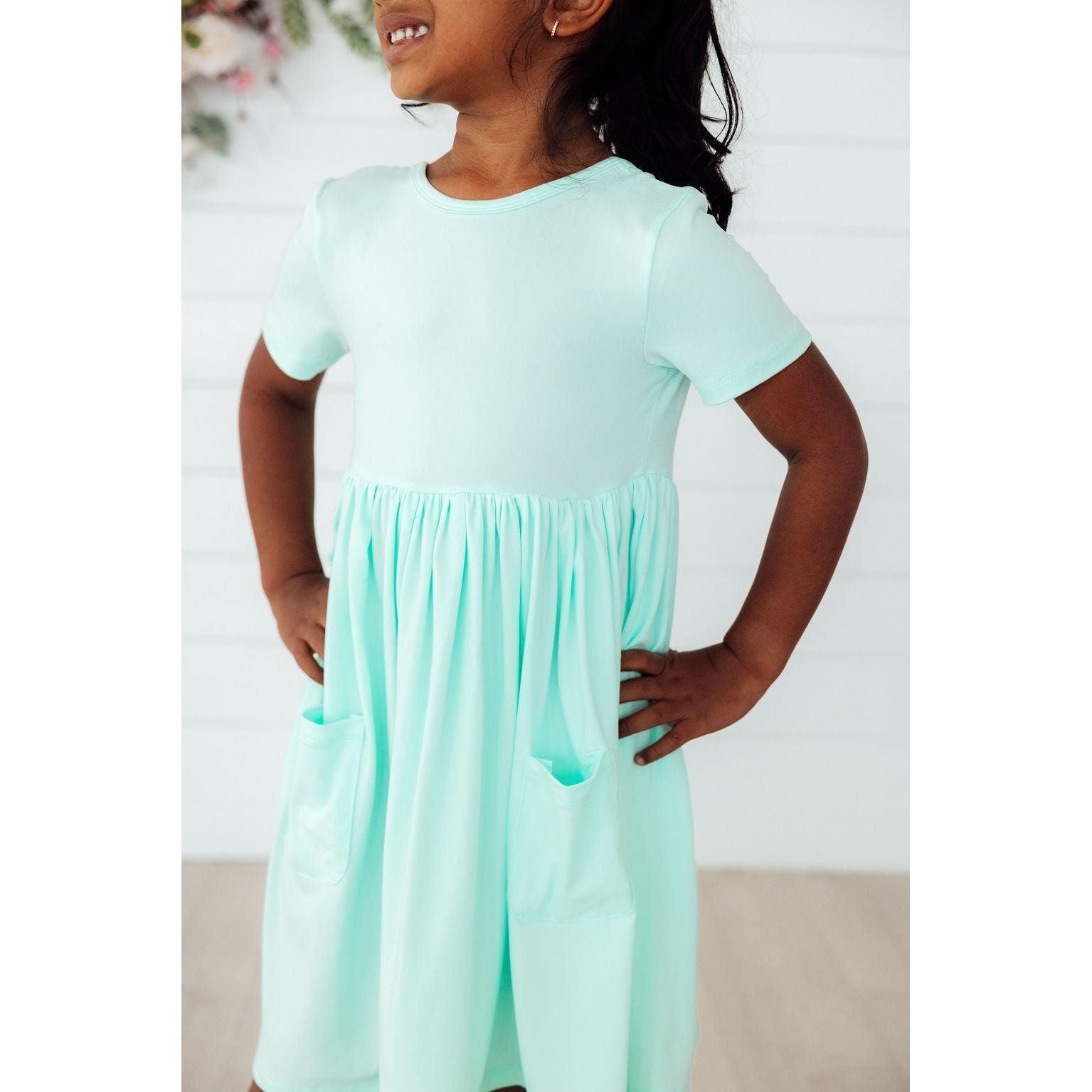 Pastel Green S/S Pocket Twirl Dress