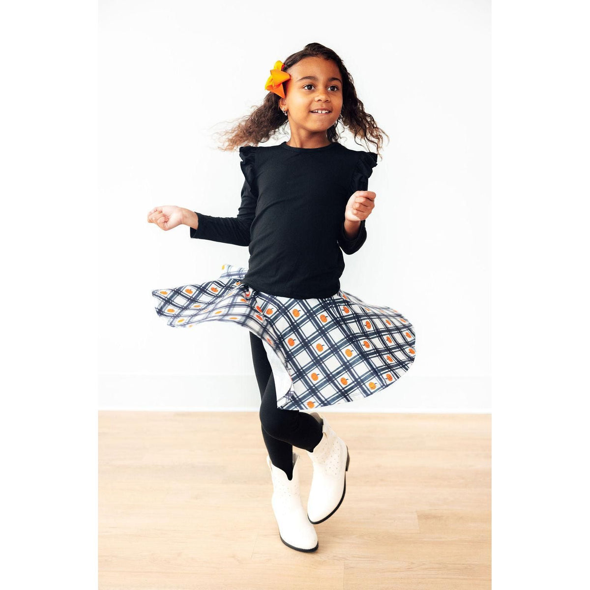 Plaid Pumpkins Twirl Skegging