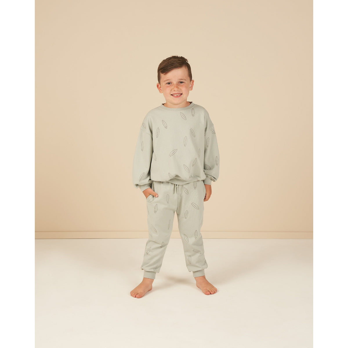 sweatshirt || surfboard