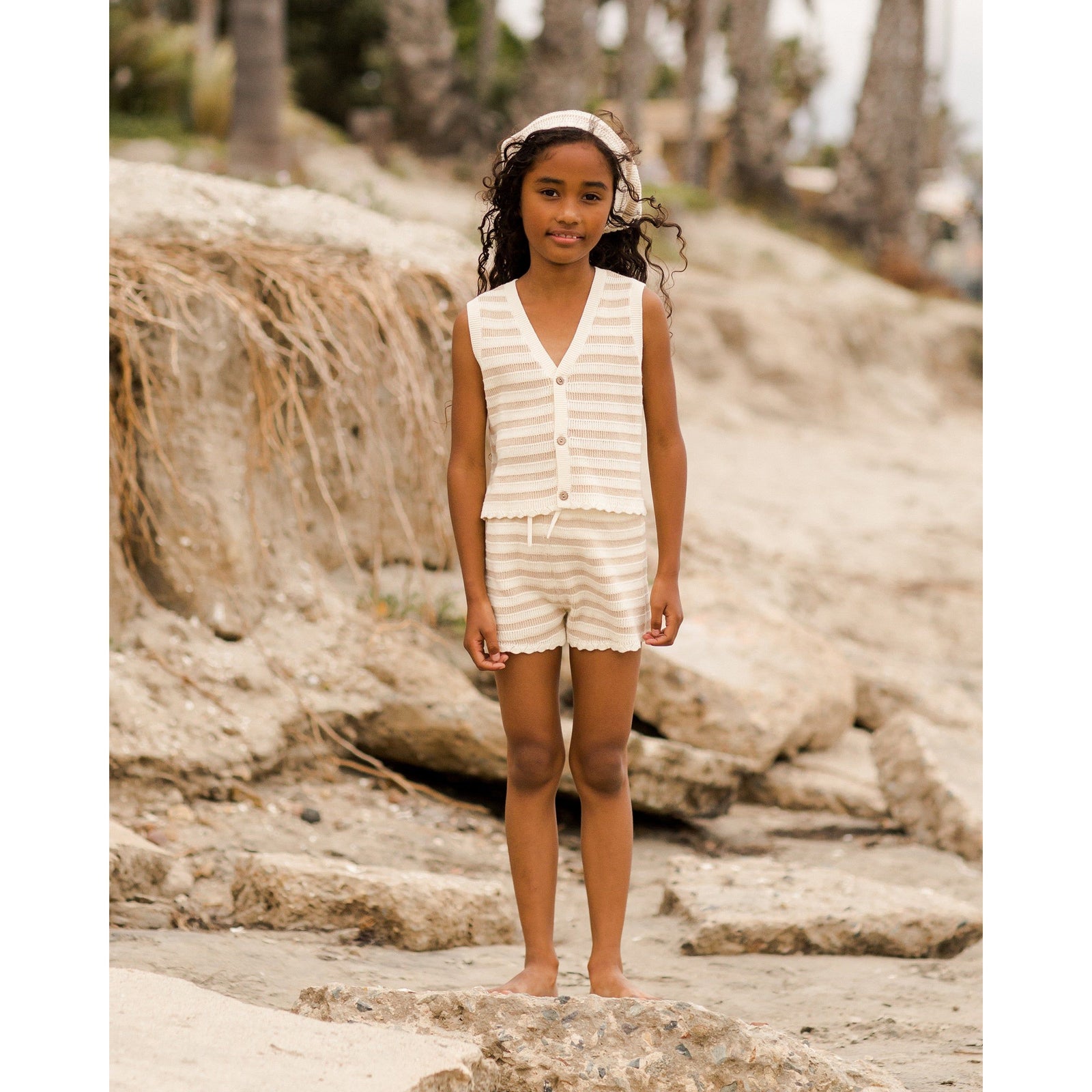 knit vest || sand stripe