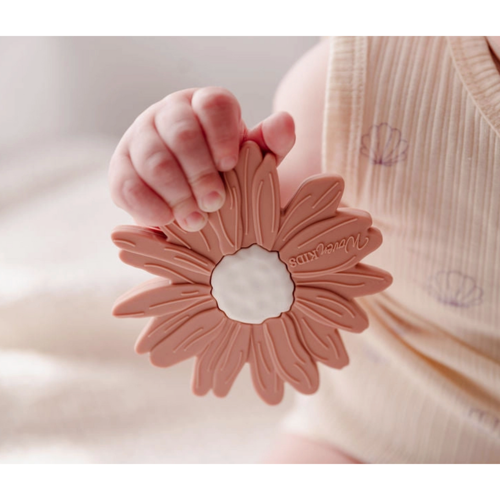 silicone teether | blush daisy